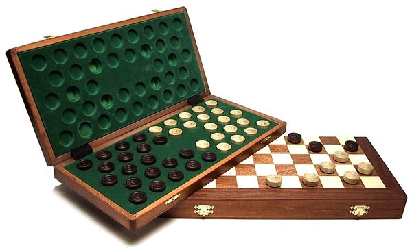 Checkers set foldable