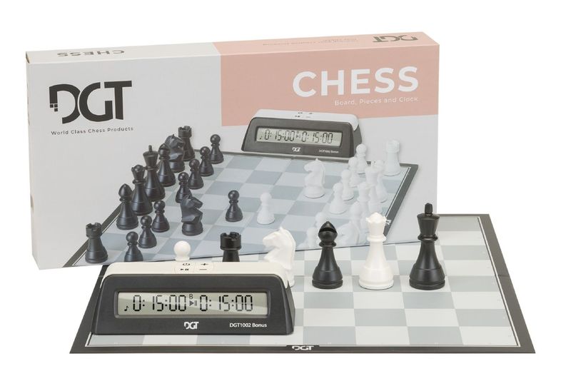 Kunststof Schaakset No: 3, KH 70 mm, DGT met DGT 1002 schaakklok